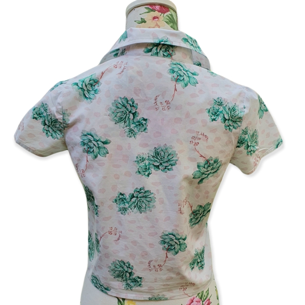 Dangerfield Floral Front Tie Shirt Sz 6 - Picture 2 of 11